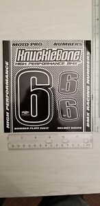 Knucklebone schwarz & weiß #6 Rennschild / Helmset Nummer Mittelschule BMX GT