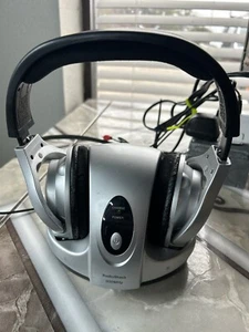 RADIOSHACK 33-1197 900 MHZ ANALOG WIRELESS STEREO HEADPHONE SYSTEM Tested/Works - Picture 1 of 7