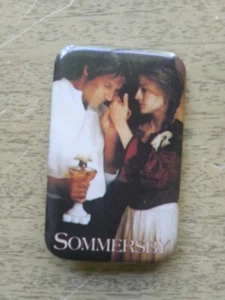 Sommersby Pin Botón Trasero Promocional Video Tienda Película Promo Richard gre - Imagen 1 de 2