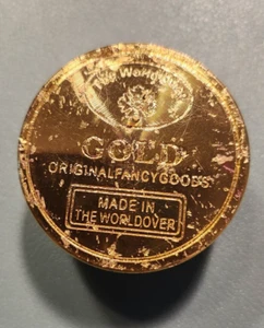 The World Over GOLD Original Fancy Goods Tobacco Herb Crusher Grinder 1.5 in - Picture 1 of 12