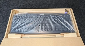 Dell RT7D20 PS/2 Wired Black Keyboard DPN 04N454 SK-8110 US English - Picture 1 of 2