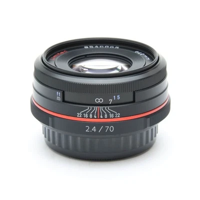 Pentax HD DA 70mm F/2.4 Limited Black (APS-C / K mount) -Near Mint- #498 - Image 1 of 4