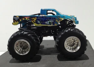 Hot Wheels Monster Jam Monster Truck Virginia Giant.  1:64 - Picture 1 of 3