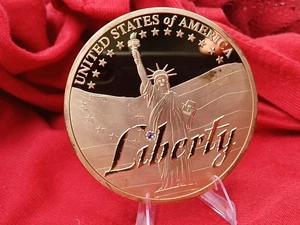 2015 Statue of Liberty Symbols of Freedom Commemorative Proof 70mm American Mint - Picture 1 of 5