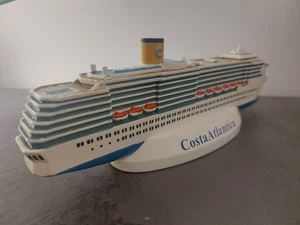 MODELLINO NAVE IN CERAMICA O RESINA COSTA CROCIERE - COSTA ATLANTICA - Foto 1 di 12