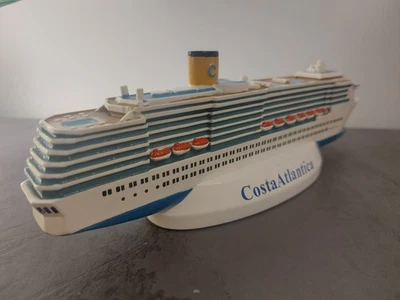 MODELLINO NAVE IN CERAMICA O RESINA COSTA CROCIERE - COSTA ATLANTICA - Immagine 1 di 4