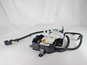 ☑️ 2008-2016 LEXUS LS600H POSITIVE BATTERY TERMINAL OEM 2009 2010 2011 2012 2013 - Picture 1 of 21