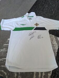 Northern Ireland Football Shirt small Mens Umbro Vintage players signed