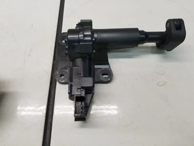 2011 VW VOLKSWAGEN ROUTAN TRASERO DERECHO LADO DEL PASAJERO CUARTO DE VIDRIO VENTILADO Foto 1 de 4