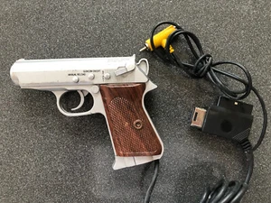 Gun pistolet scorpion Die hard trilogy Playstation PS1 Sega Saturn - Imagen 1 de 10