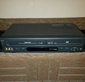 Daewoo DV6T834 DVD Player with remote, tested both VHS & DVD - Picture 1 of 9