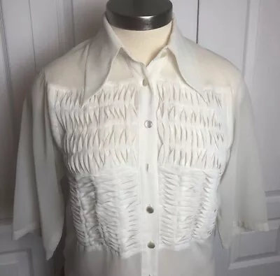 Blusa smoking plissada com babado transparente - Imagem 1 de 4