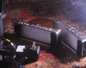 CLAIR LITEPANELS 2 LED Video Constant Light Panels Pro Eq. In Black Pelican Case - Picture 1 of 19