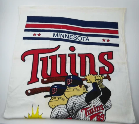 Minnesota Twins Official Licensee MLB Beach Towel Jack Davis Comic 60x30" Cover