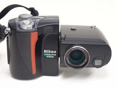 Nikon COOLPIX 4500 Digital Camera - Image 1 of 4
