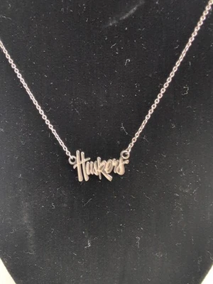 Collar de pajarita de plata esterlina Logoart Nebraska Cornhuskers 18 pulgadas Foto 1 de 3