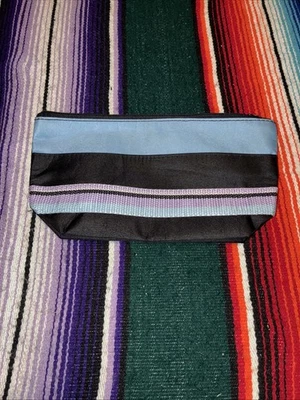 Bolso de Maquillaje Negro Satinado con Rayas Azules Cosméticos Cremallera Bolsa Viaje Foto 1 de 4