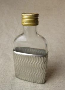 Vintage Pewter & Glass {Empty} Spirit Flask. - Picture 1 of 7