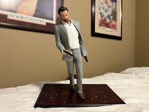 Max Payne 3 - Collector's Edition Statue Figure (PS3 - Game not included)