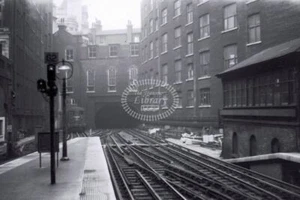 PHOTO BR British Railways Station Scene - LIVERPOOL STREET 1949