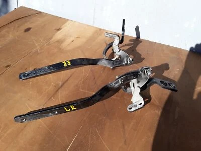 2003 - 2010 PORSCHE CAYENNE S 4.8L CONJUNTO DE MONTAGEM DE DOBRADIÇA DE PORTA-MALAS ESQUERDA E DIREITA FABRICANTE DE EQUIPAMENTO ORIGINAL - Imagem 1 de 4