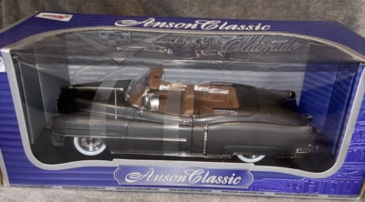 Anson 1:18 Cadillac Eldorado Convertible  - Grey Color - Image 1 of 4