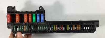 2009-2010 BMW 528i xDrive Front Power Distribution Relay Fuse Box 6957330 OEM . - Image 1 of 4