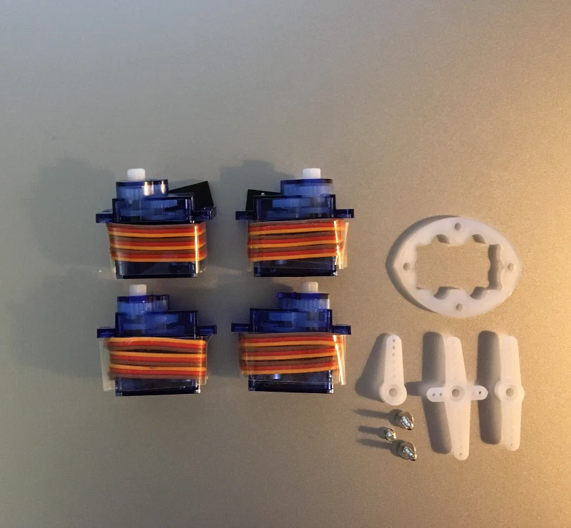 4 x 9g SG Servo Motor 90 Decigrams, Ø5mm Tower, Light Pro & Hobby FSEN ■ - Image 1 of 1