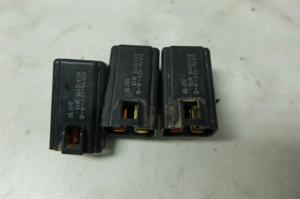 13 Husqvarna TR 650 TR650 Terra electrical relays relay set - Imagem 1 de 3