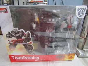 MZ REMOTE CONTROL TRANSFORMING AUTOBOT EXOTIC CAR ROBOT RACE CAR - Picture 1 of 6