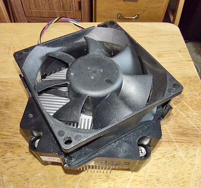 Dell Inspiron 530 CPU Heatsink and Fan / Pulled From A Working Computer - Image 1 of 3