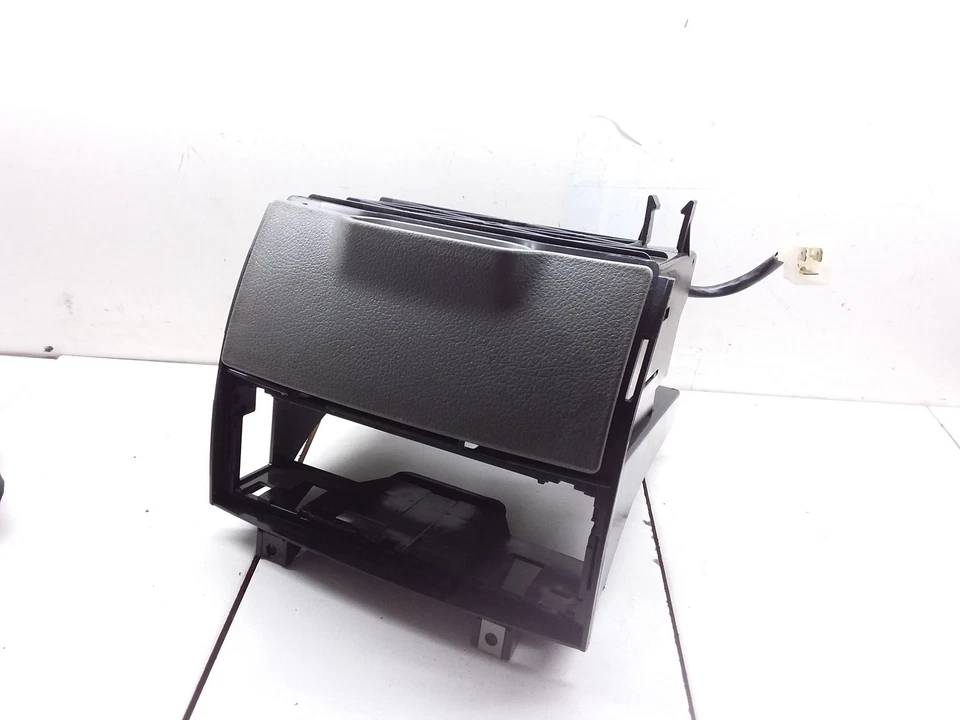 Portavasos MERCEDES-BENZ SPRINTER 906 A9066800558 A9068100028 Foto 1 de 4