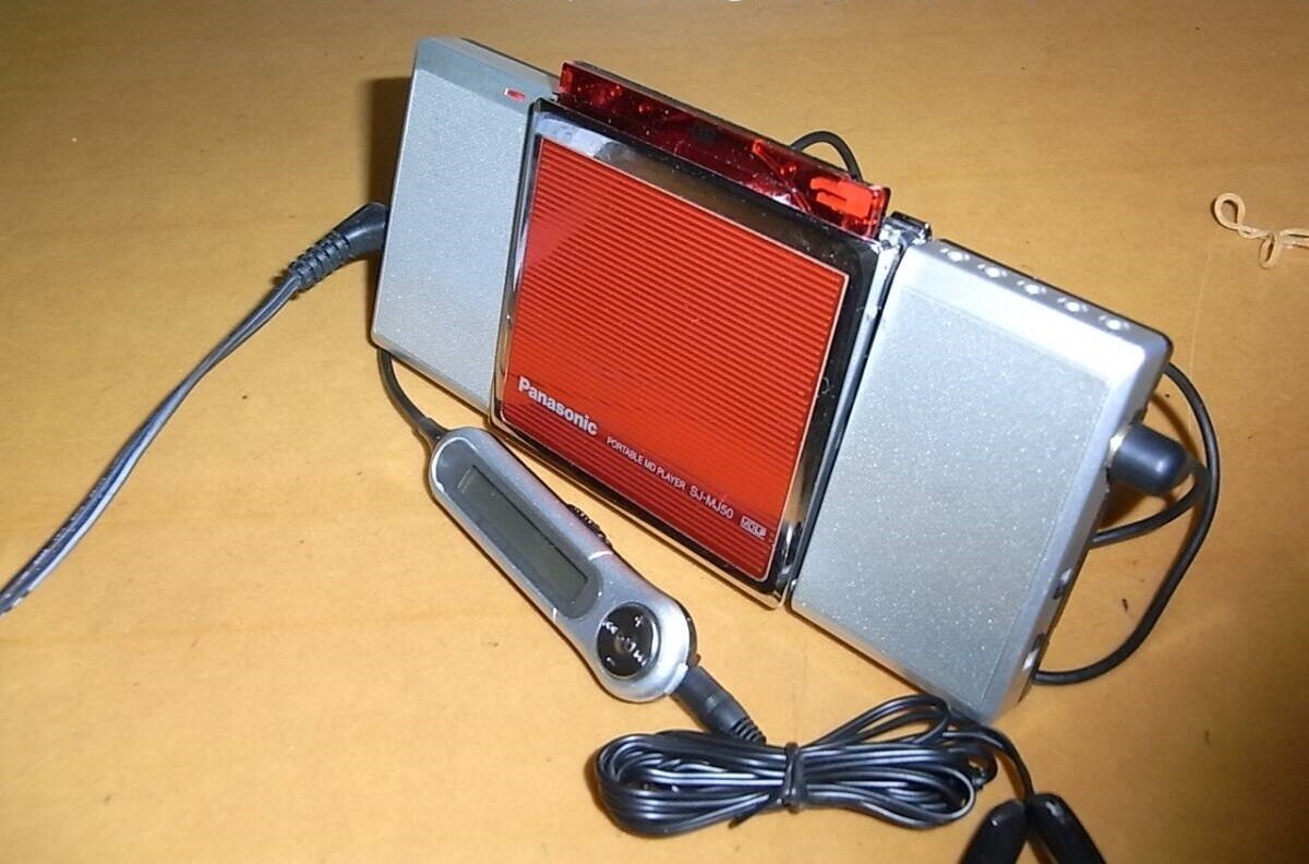 SONY MZ-E909(S) MDプレーヤー MDウォークマン ほぼ新品（Panasonic 