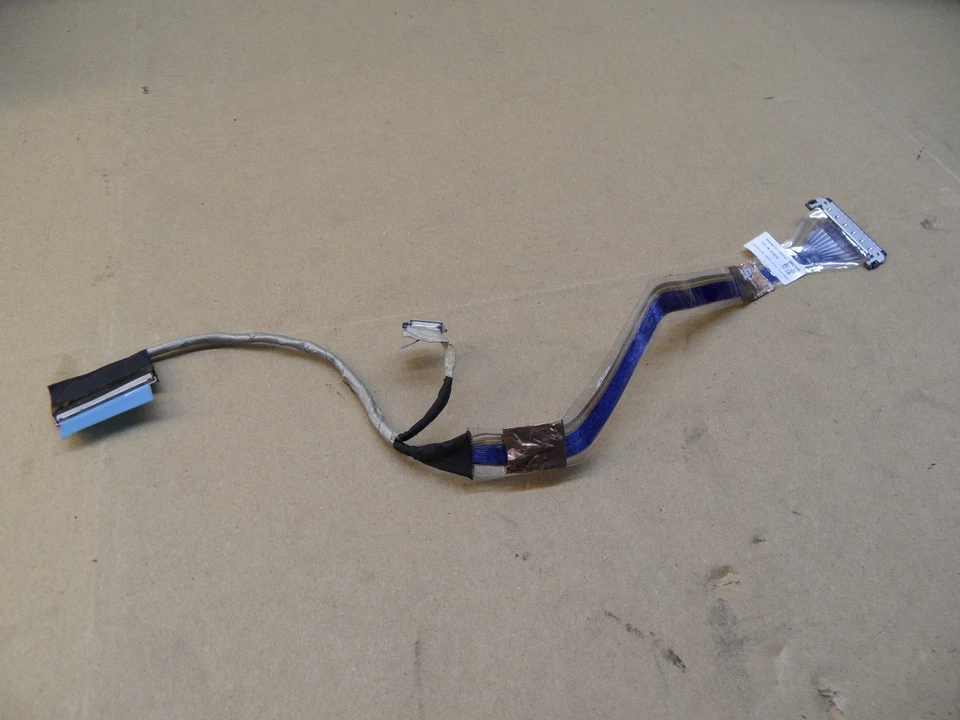 Dell Alienware M17X Laptop LCD Flex Cable T557R CCFL Displaykabel - Bild 1 von 1