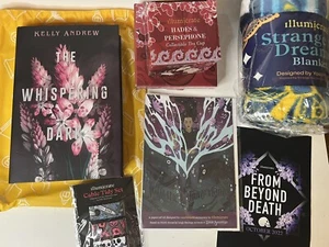 SIGNED Illumicrate The Whispering Dark by Kelly Andrew October 2022 FULL BOX - Imagen 1 de 11