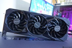 Galax GeForce RTX 4080 16GB SG 1-Click OC - Afbeelding 1 van 3