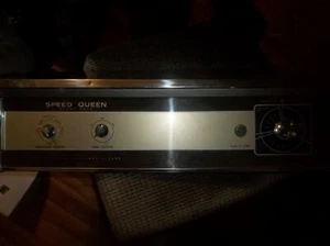 ÄLTERE SPEED QUEEN TROCKNERKONSOLE WIE ABGEBILDET VOLLSTÄNDIG GETESTET AN MASCHINE ZIEMLICH SCHWER - Bild 1 von 2