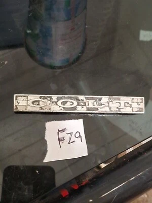 PLACA EMBLEMA METAL VINTAGE MITSUBISHI / DODGE COLT OEM Foto 1 de 4