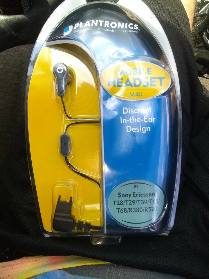 Plantronics M40 Headset E1 BLACK (IL/RT5-64611-11-NIB) New In Box - Image 1 of 2