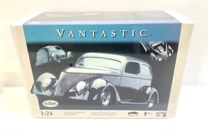 Testors 1/24 scale Vantastic Model Kit designed by David Carlock - Hot Rod 1935 - Picture 1 of 7