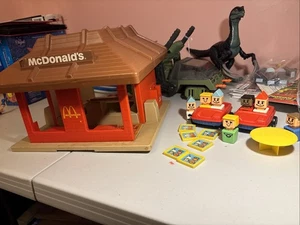 Vintage Playskool McDonalds Spielset Familiar Places 430 Restaurant und Extras Konvolut - Bild 1 von 13