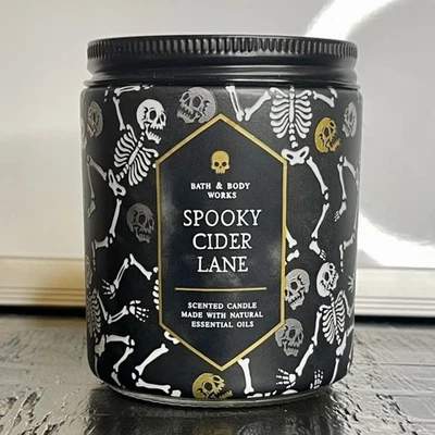 Vela de mecha única Bath & Body Works Spooky Cider Lane - Nueva Foto 1 de 4