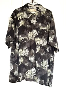 Tommy Bahama Shirt Men's XL Hawaiian 100% Silk Black Background Green Floral - Picture 1 of 10