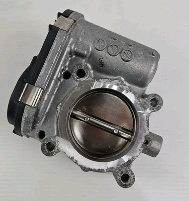 2014 - 2019 Mercedes CLA250 2.0L Throttle Body Actuator Assembly OEM - Image 1 of 3