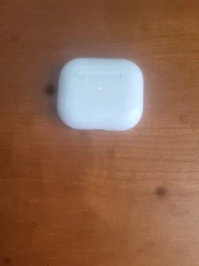 Air Pod 3rd Generation Just The Charger -A2565, A2564, A2897 - Photo 1 sur 4