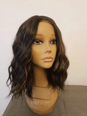 Nova PERUCA DE CABELO FEMININA FRENTE DE RENDA MARROM ESCURO Ondulada com Destaques  - Imagem 1 de 4