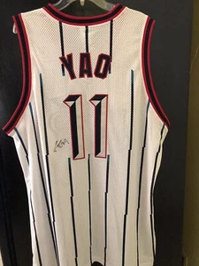 Yao Ming Signed Autographed Houston Rockets Basketball Jersey Brand New - Picture 1 of 4