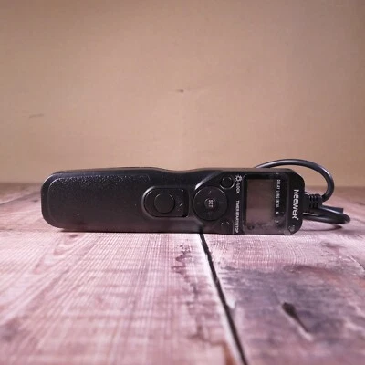 Neewer EZA-C1 Digital Timer Remote Shutter Release - Image 1 of 3