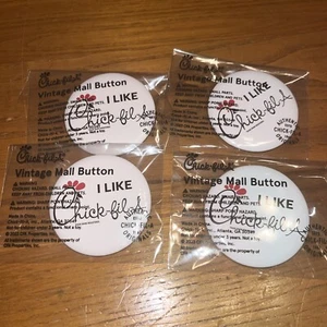 4 Spille Pulsante Pubblicitarie Stile Vintage "I Like Chick-Fil-A" 2" Pinback NUOVE 2023 - Foto 1 di 4