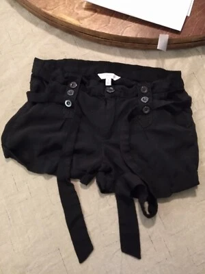 New Look fabric shorts small - Image 1 of 3